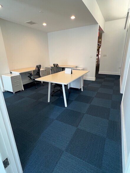 More Photos Of 321 Broadway, New York Land For Lease