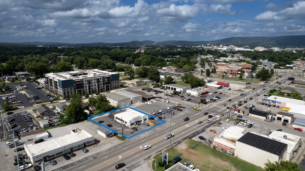 Primary Photo Of 3300-3306 Governors Dr SW, Huntsville Freestanding For Lease