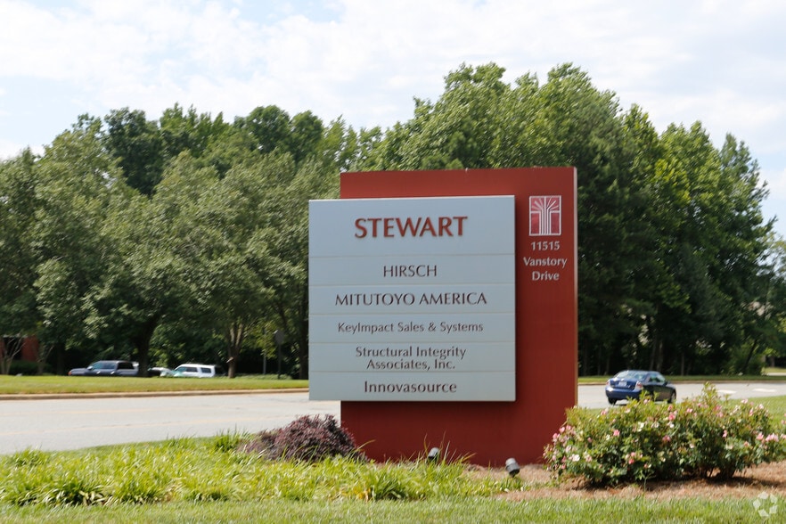 More Photos Of 11515 Vanstory Dr, Huntersville Light Distribution For Lease