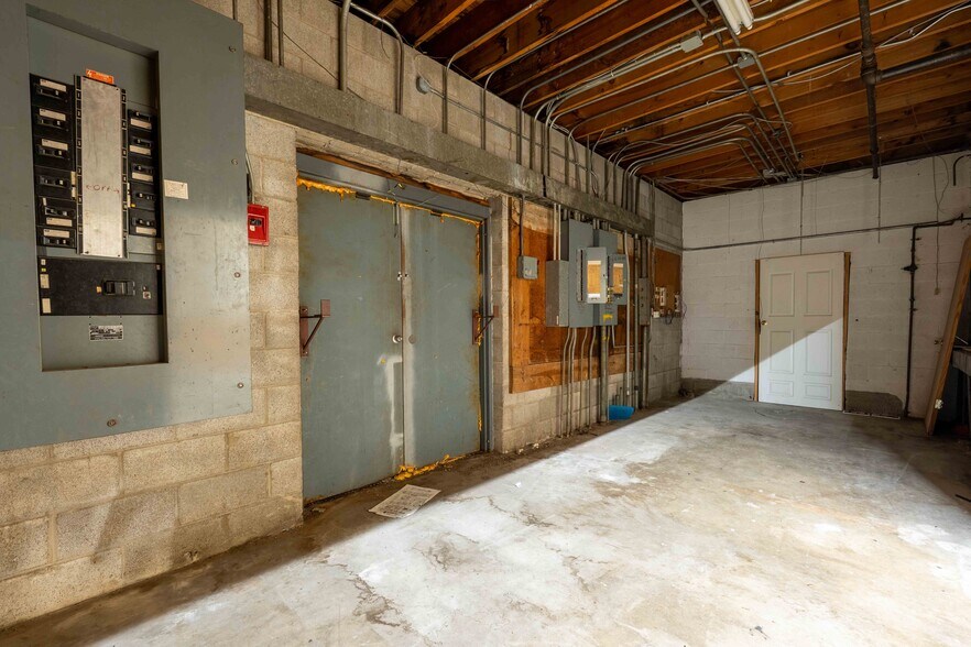 More Photos Of 1801-1803 Central Ave, Augusta Unknown For Lease