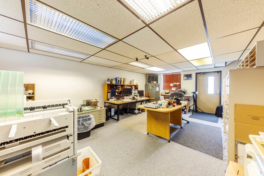 More Photos Of 2 Superior Way, Deptford Warehouse For Sale