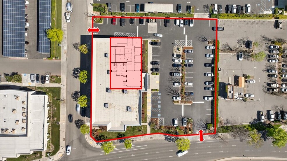 More Photos Of 7060 N Fresno St, Fresno Office For Lease
