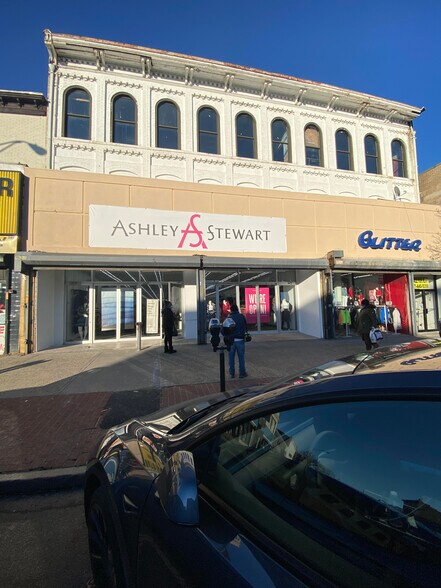 Primary Photo Of 265 Main St, Orange Storefront For Lease