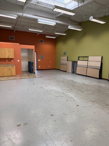 More Photos Of 46560 Fremont Blvd, Fremont Research And Development For Lease