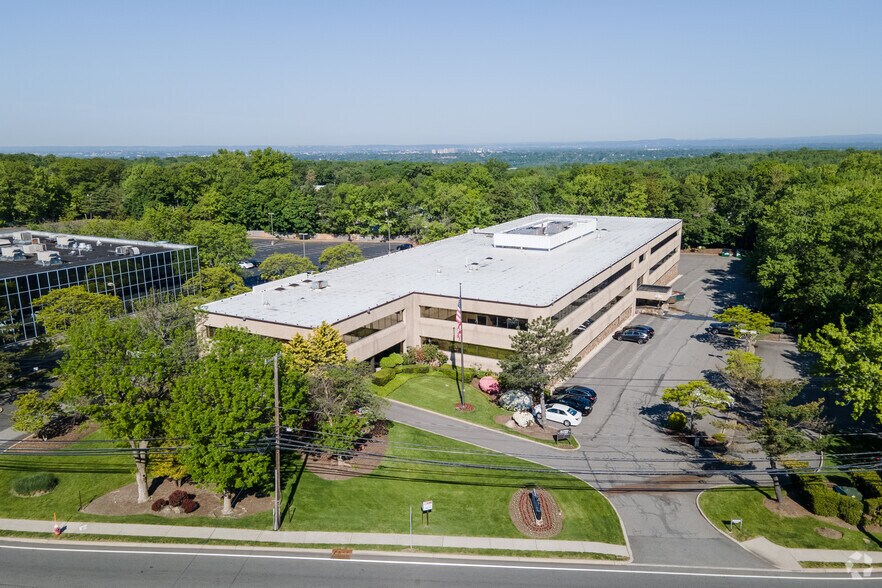 More Photos Of 440 Sylvan Ave, Englewood Cliffs Office For Lease