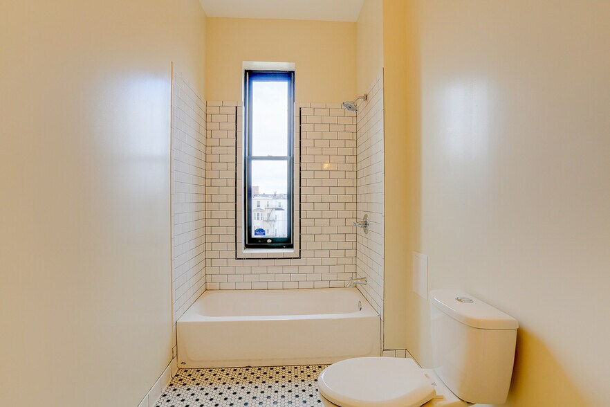 More Photos Of 2116-2118 Saint Paul St, Baltimore Apartments For Sale