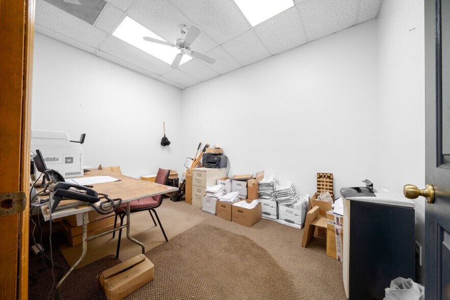 More Photos Of 7722 SE 126th Pl, Belleview Warehouse For Lease