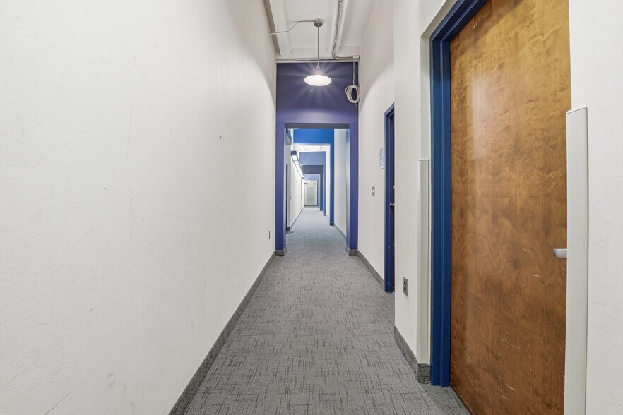 More Photos Of 220 I St NE, Washington Loft Creative Space For Lease