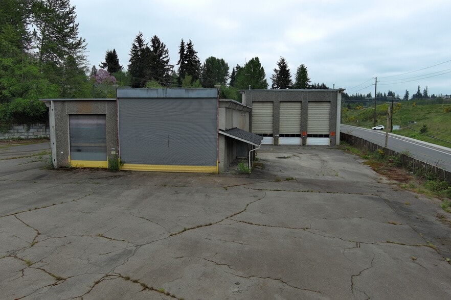 More Photos Of 6300 Glenwood Ave, Everett Warehouse For Sale