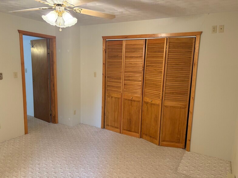 More Photos Of 2745 Shadyside Rd, Findley Lake Marina For Sale