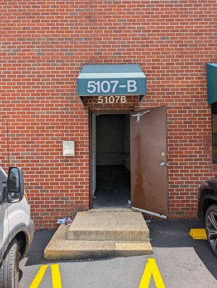 More Photos Of 5113-5123 Berwyn Rd, College Park Unknown For Lease