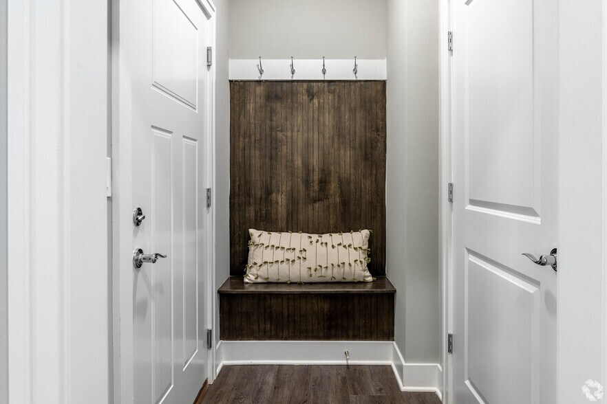 More Photos Of 5915 Evans Farm Dr, Lewis Center Apartments For Lease
