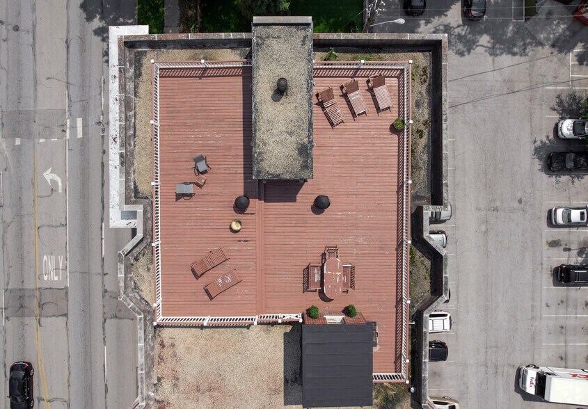 More Photos Of 111 E 16th St, Indianapolis Apartments For Lease