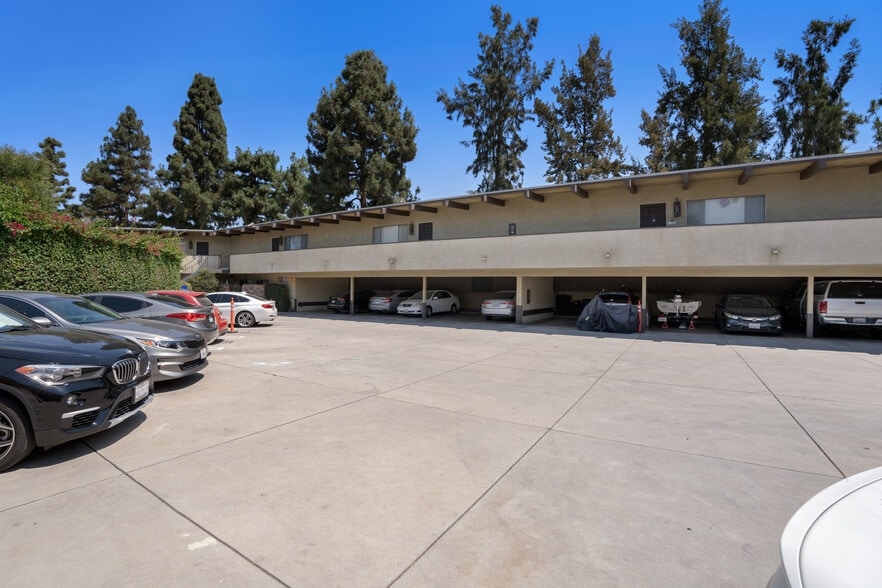More Photos Of 5934 Buffalo Ave, Van Nuys Apartments For Sale