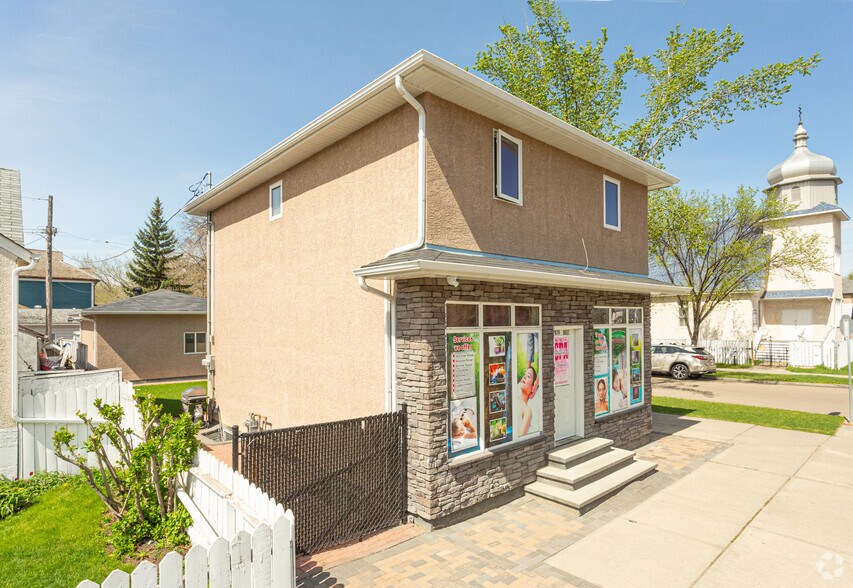 Primary Photo Of 10870 96th St, Edmonton Office Residential For Lease