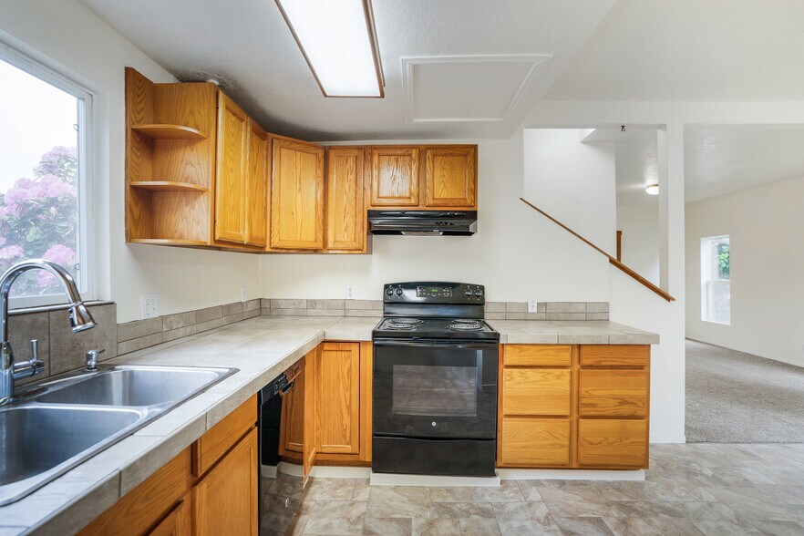 More Photos Of 1133 Irvington Dr, Eugene Land For Sale