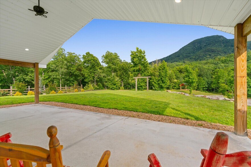 More Photos Of 2948 Holly Creek Cool Sprgs Rd, Chatsworth Specialty For Sale