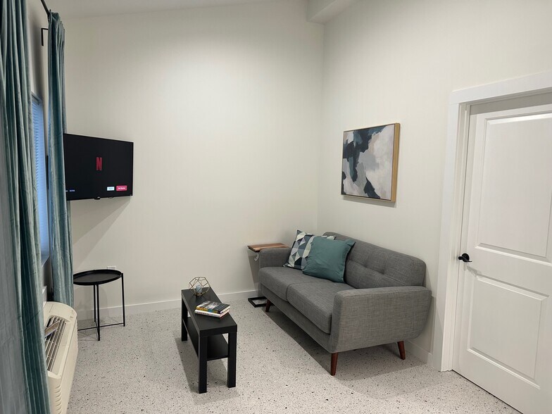 More Photos Of 351 NE 7th Ave, Delray Beach Apartments For Sale