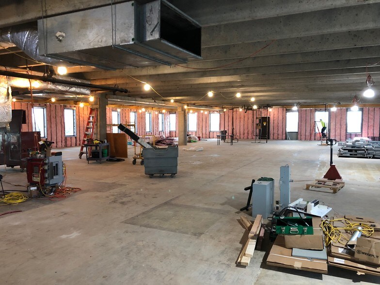 More Photos Of 200 1st St Se, Cedar Rapids Office For Lease