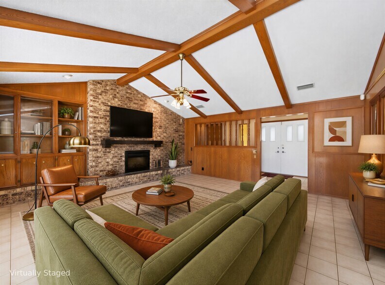 More Photos Of 1702 Lone Oak Dr, Leander Flex For Sale
