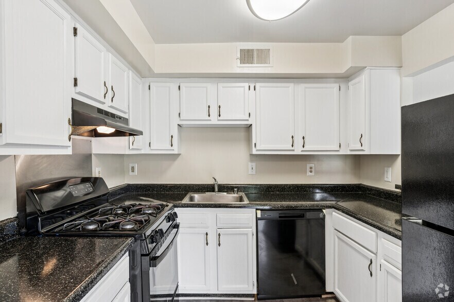 More Photos Of 1212 Southern Ave SE, Washington Apartments For Sale