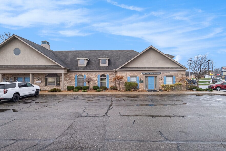 More Photos Of 1063 W Hill Rd, Flint Medical For Sale