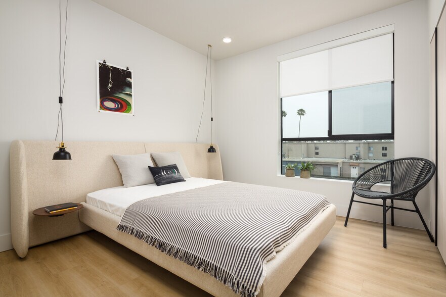 More Photos Of 3675 Dunn Dr, Los Angeles Apartments For Sale