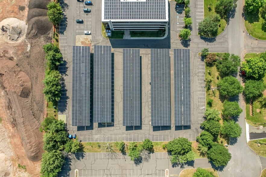 More Photos Of 100 Franklin Sq Dr, Somerset Office For Lease