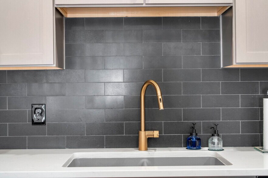 More Photos Of 39 Truss Dr, Boerne Flex For Sale