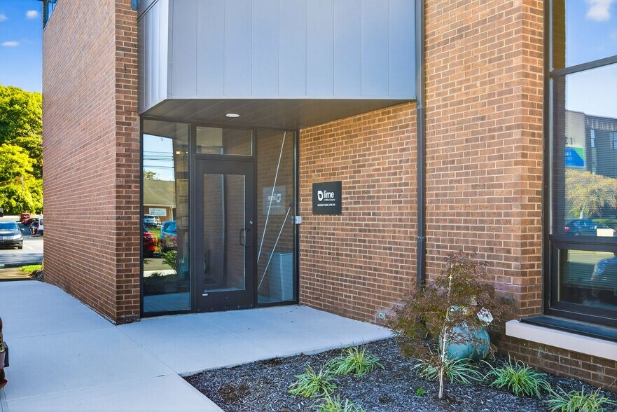 More Photos Of 1370 Dublin Rd, Columbus Office For Lease