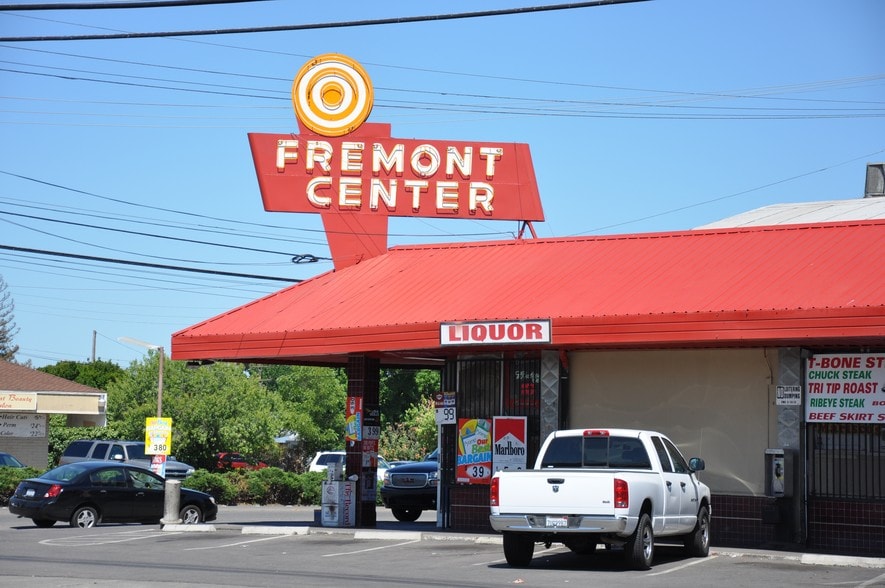 Primary Photo Of 2517 E Fremont St, Stockton Storefront For Sale