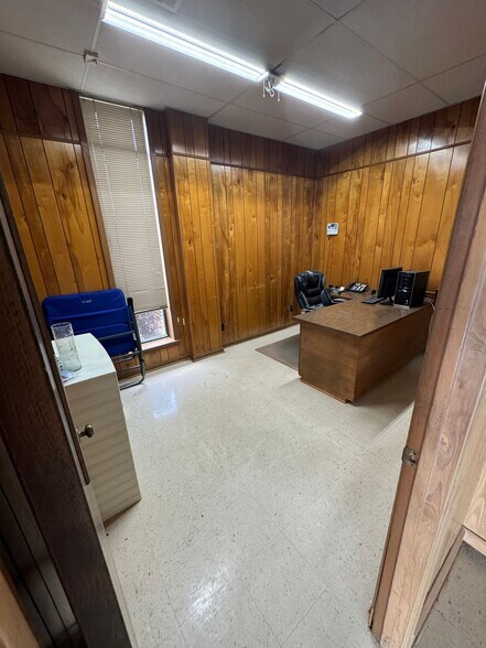 More Photos Of 2032 Sylvester Dr, Moultrie Warehouse For Sale