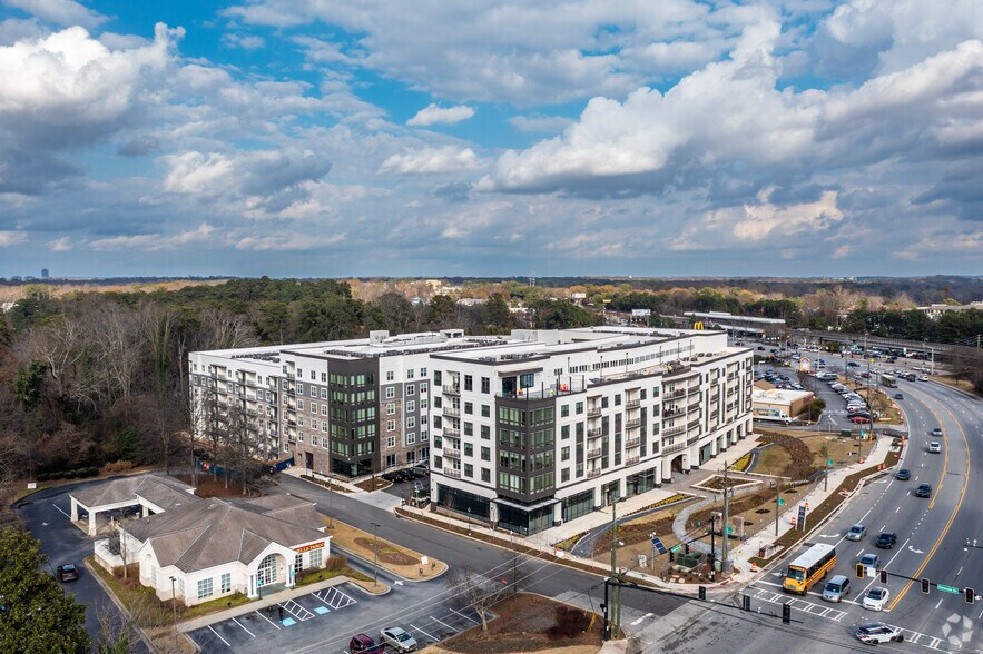 More Photos Of 3920 Peachtree Rd NE, Brookhaven Apartments For Lease