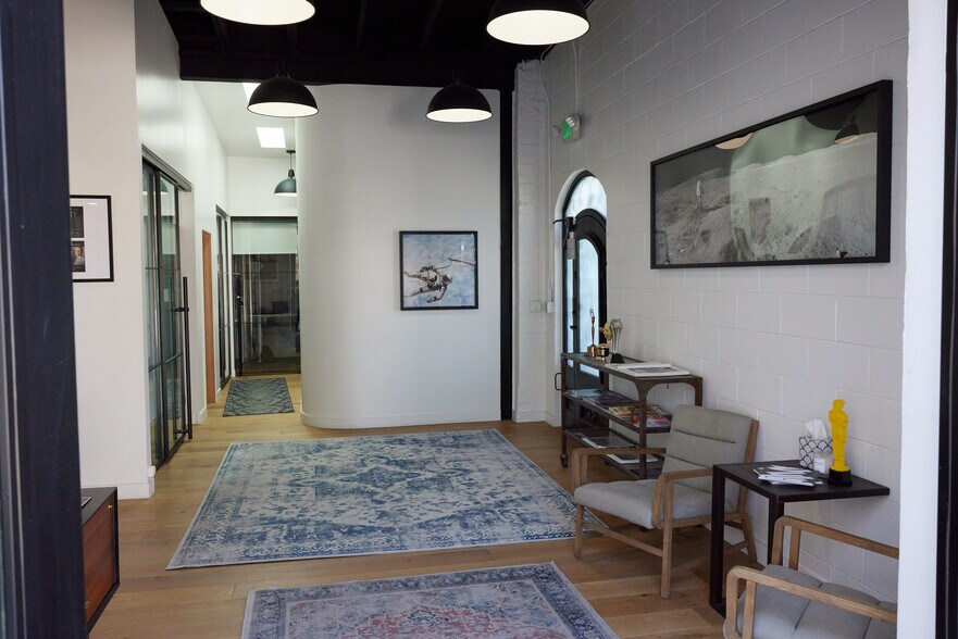 More Photos Of 8534 Washington Blvd, Culver City Freestanding For Lease