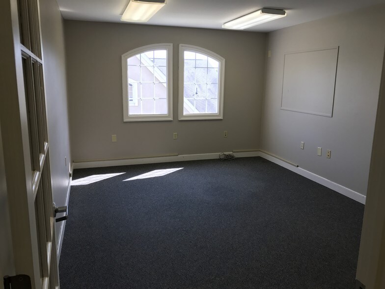 More Photos Of 10711 Spotsylvania Ave, Fredericksburg Medical For Lease