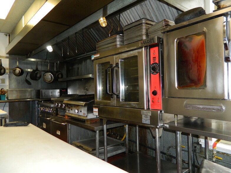 More Photos Of 304 Hawley Ave, Syracuse Restaurant For Lease