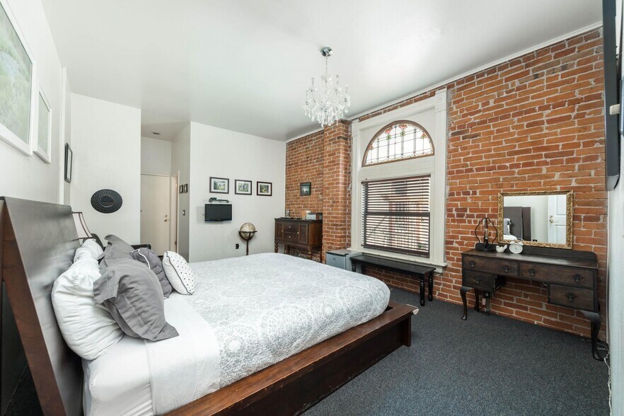 More Photos Of 2147-2151 Tremont Pl, Denver Hospitality For Sale