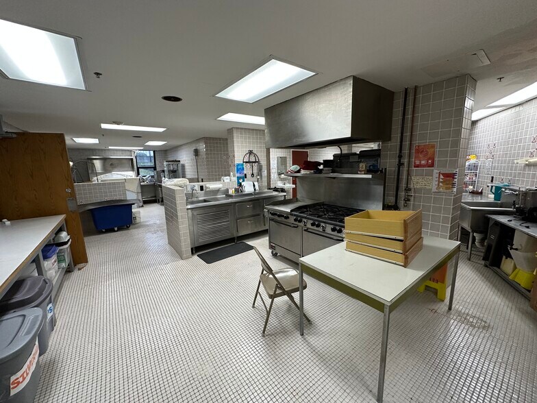 More Photos Of 70031 S Lakeview St, Sturgis General Retail For Sale