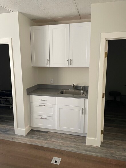 More Photos Of 950 S Bascom Ave, San Jose Office For Lease