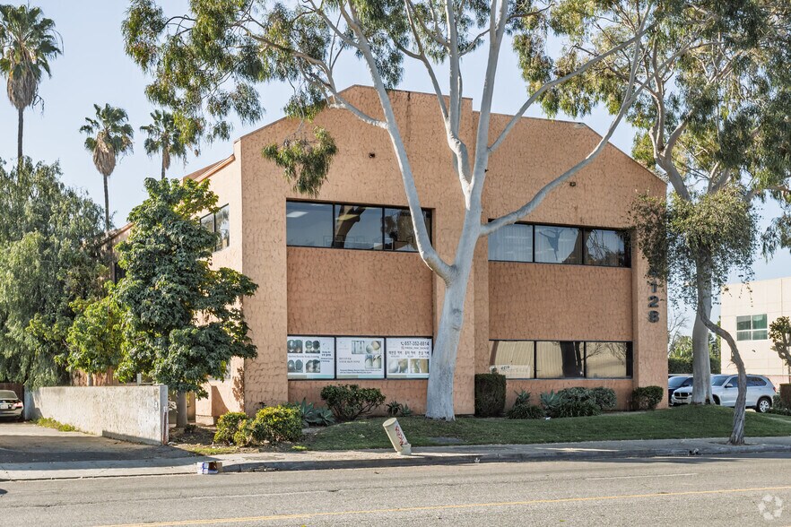 More Photos Of 4128 W Commonwealth Ave, Fullerton Office For Sale