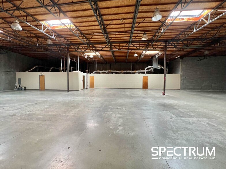 More Photos Of 26465 Summit Cir, Santa Clarita Warehouse For Lease