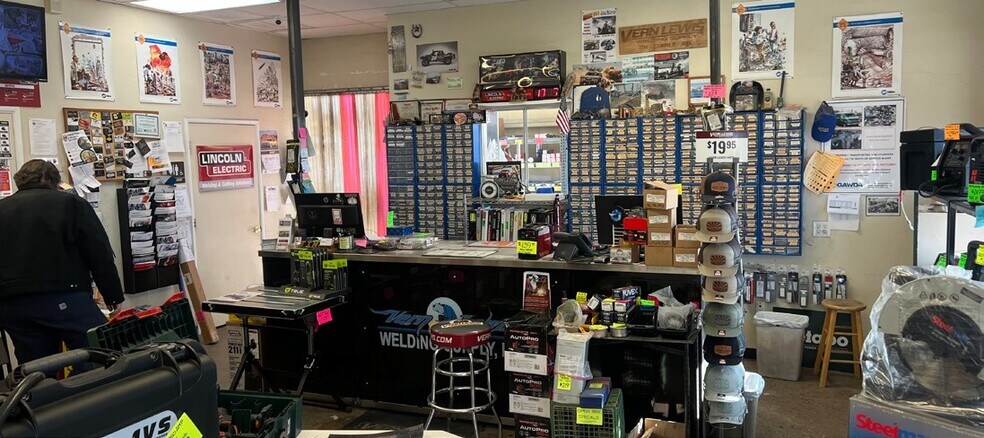 More Photos Of 6250 E State Route 69, Prescott Valley Service For Lease