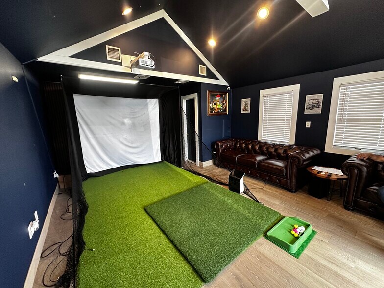 More Photos Of 5514 Merrick Rd, Massapequa Office For Sale