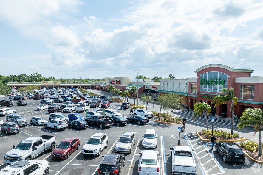 More Photos Of 3229-3265 Garden St, Titusville General Retail For Lease