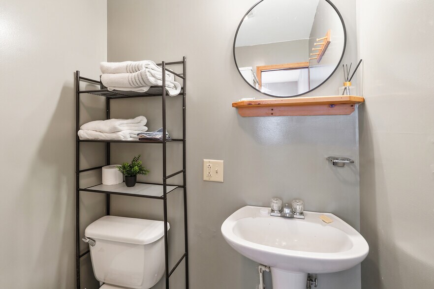 More Photos Of 596 Main St, Sterling Storefront Retail Office For Sale