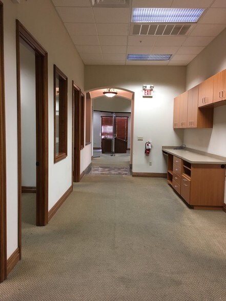 More Photos Of 2575 Montessouri St, Las Vegas Loft Creative Space For Lease