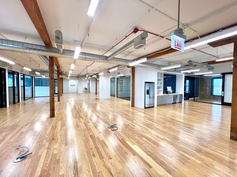 More Photos Of 1500 N Halsted St, Chicago Loft Creative Space For Lease