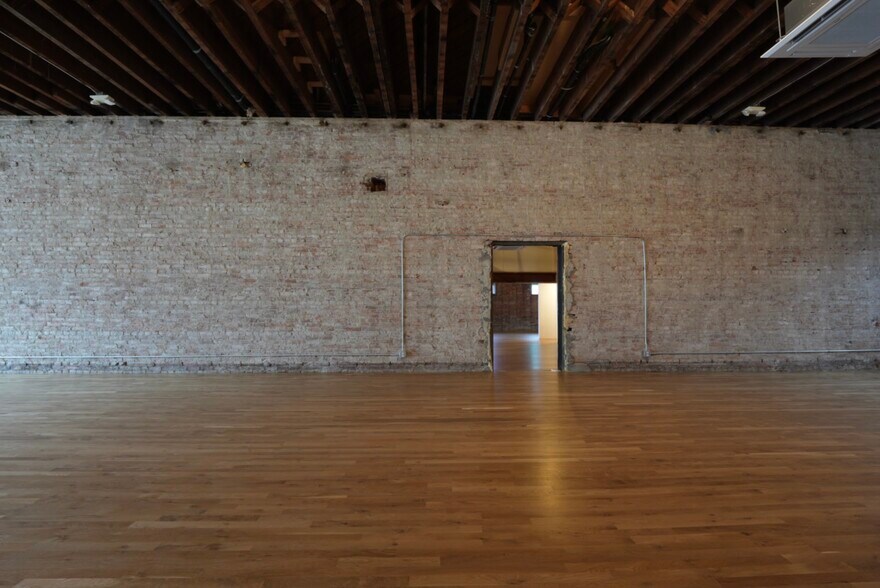 More Photos Of 1313 Hewitt Ave, Everett Storefront Retail Residential For Lease