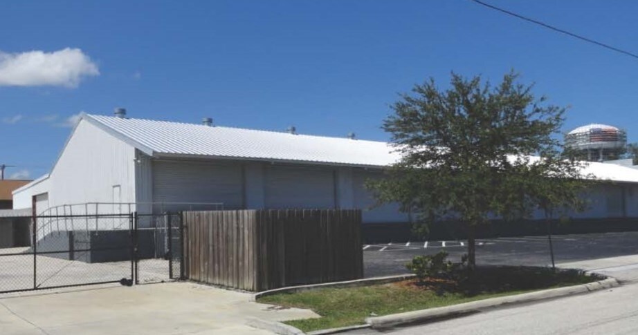 More Photos Of 520 Saint Johns St, Cocoa Manufacturing For Lease