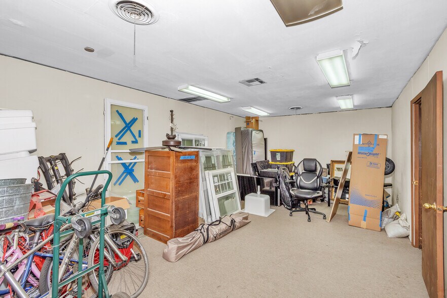 More Photos Of 1827 Killingsworth Rd, Augusta Warehouse For Lease